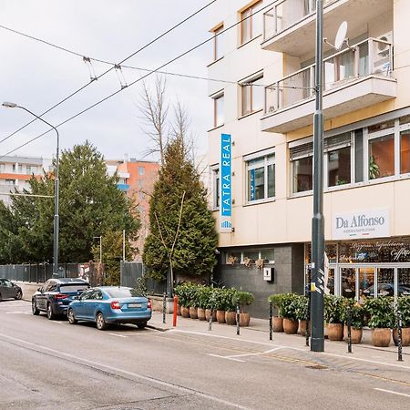 Skau 2 Old Town Family & Business Apartment 2 Floor Free Parking Bratislava Exteriör bild