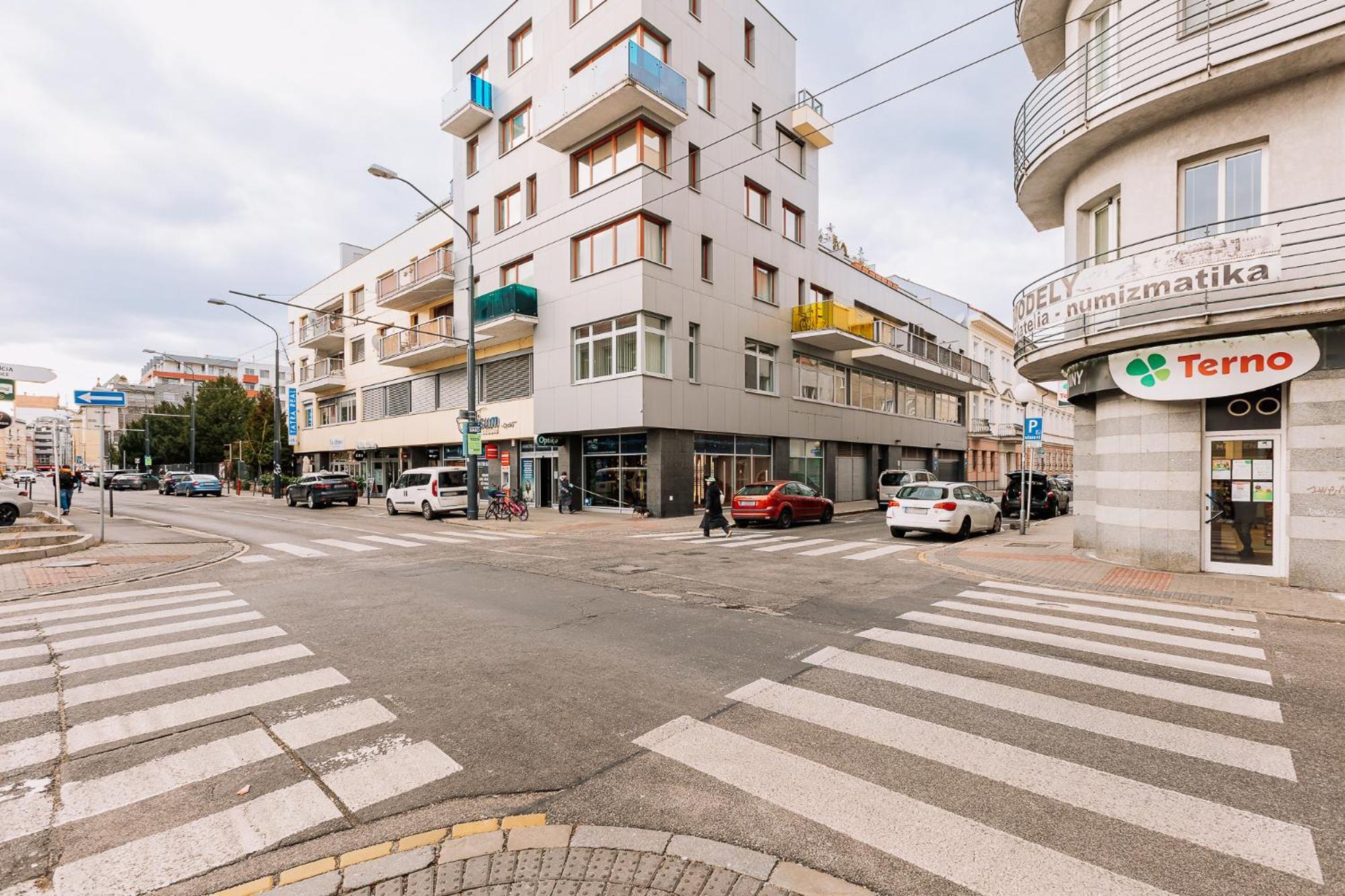 Skau 2 Old Town Family & Business Apartment 2 Floor Free Parking Bratislava Exteriör bild